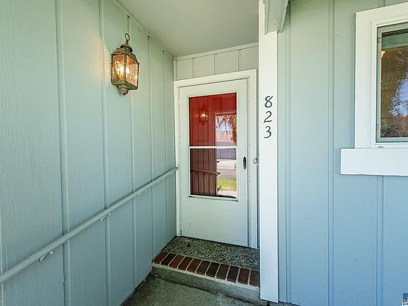 3rd image of 823 N Bakehouse Ct