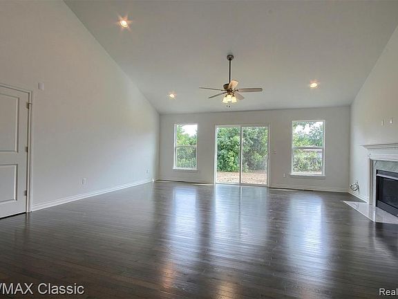 5th image of 26578 Celtic Dr