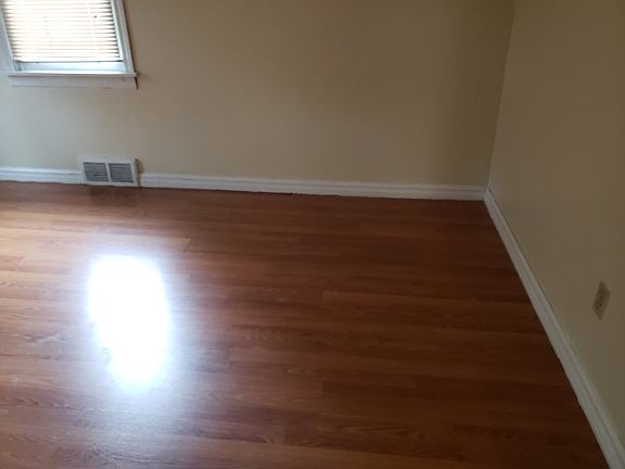 3rd image of 51 29th St N