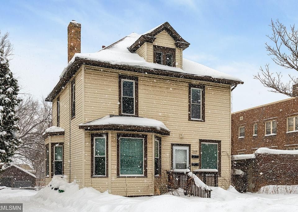 1st image of 2418 Fillmore St NE