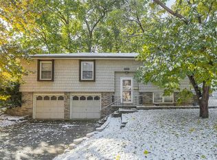 10301 W 73rd St, Shawnee, KS 66203