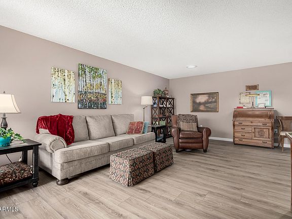 2nd image of 10585 W PALMERAS Drive #G