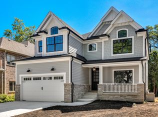 429 N Maple Ave, Elmhurst, IL 60126