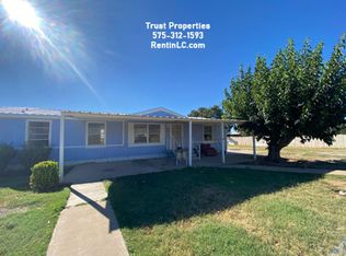 5877 Bell Rd, Las Cruces, NM 88012