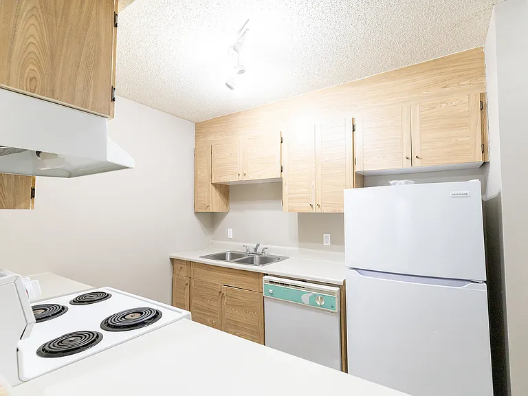 360 Falshire Dr NE — Photo 13