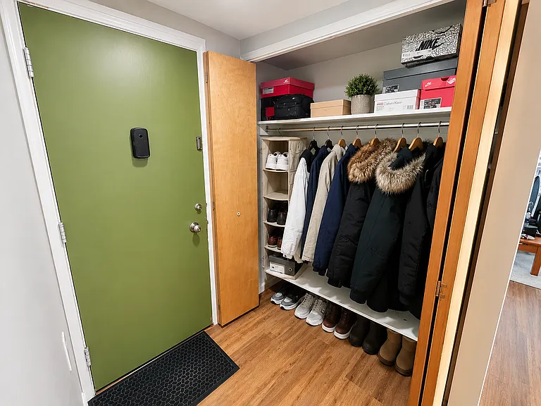 Varsity Management - 515 Walnut — Photo 18