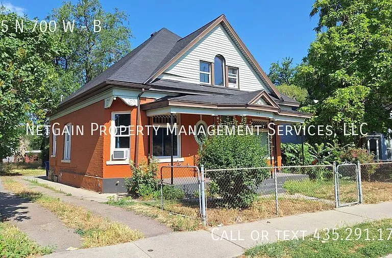 155 N 700 W #B — Photo 4