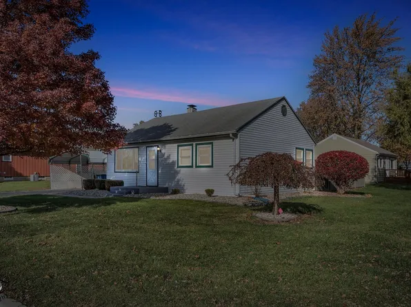 1071 E Broadway St, Bradley, IL 60915