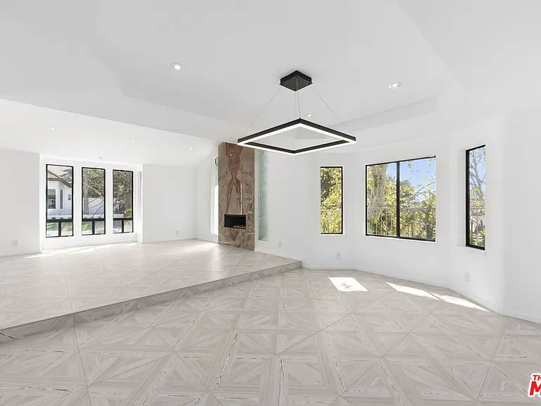 2937 Deep Canyon Dr — Photo 13