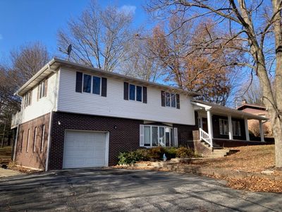 301 N Hutton Dr, Newton, IL, 62448