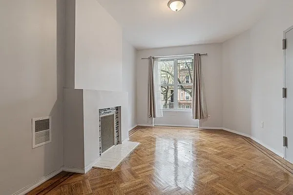 Rented by Compass | media 22