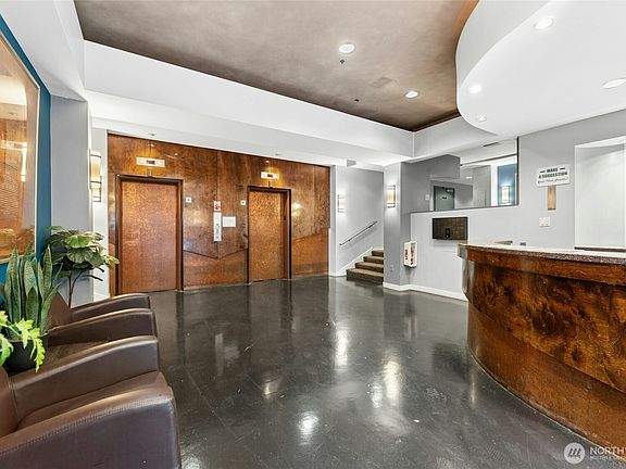 4th image of 1400 Hubbell Place #PH112
