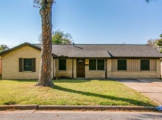 508 Franklin Dr, Euless, TX 76040