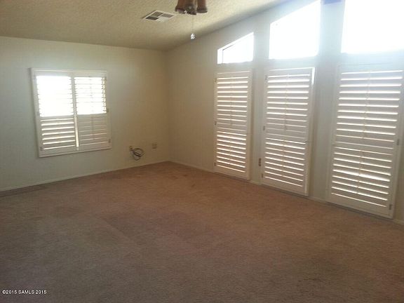4th image of 4824 S San Pedro Ave