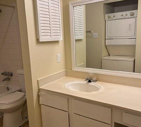 3rd image of 12500 Sandpiper Dr APT 48