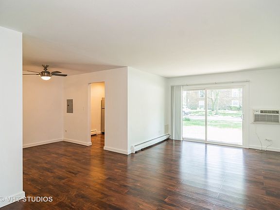 5th image of 240 N Carter St Unit 101