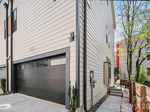 4th image of 1115 Greenleaf Ave #B