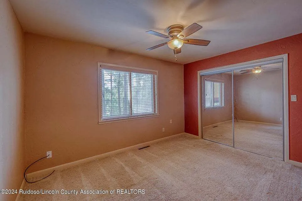 109 Snowcap Drive - 1 — Photo 3