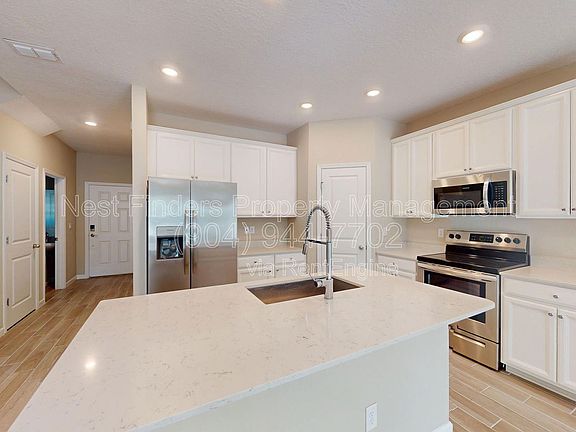 4th image of 486 Boracay Cir