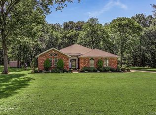 6161 Victoria Ln, Keithville, LA 71047