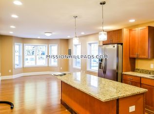 190 Calumet St #A01, Boston, MA 02120