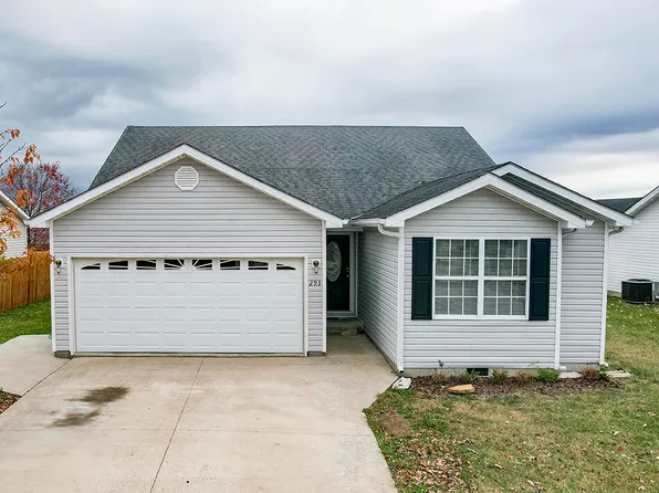 293 Village Dr, Berea, KY 40403