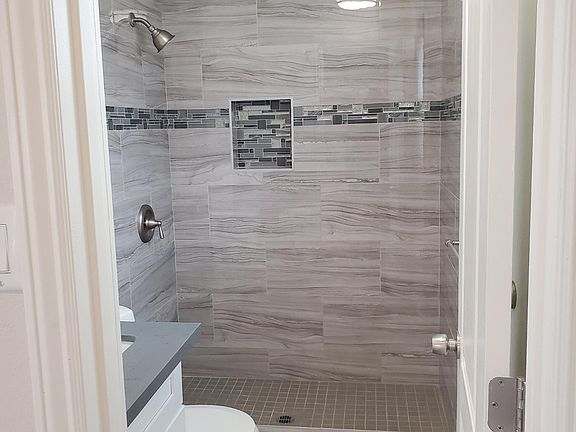 3rd image of 537 W Lexington Dr #B