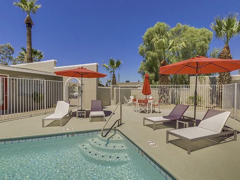 $0 First Month Rent! Remodeled 2 Bed Casita w/ Private Patio, W/D & Pool — Photo 30