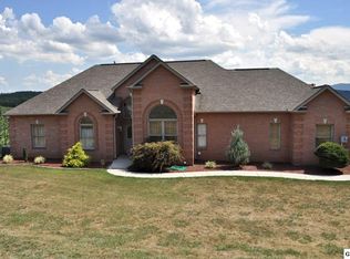 1021 Eagle View Dr, Kodak, TN 37764