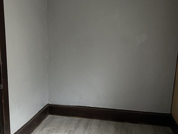 4th image of 3620 E 59th St