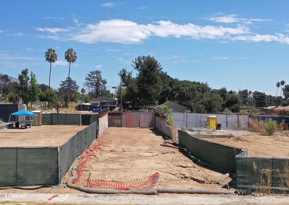 1st image of 2668 Fair Oaks Ave