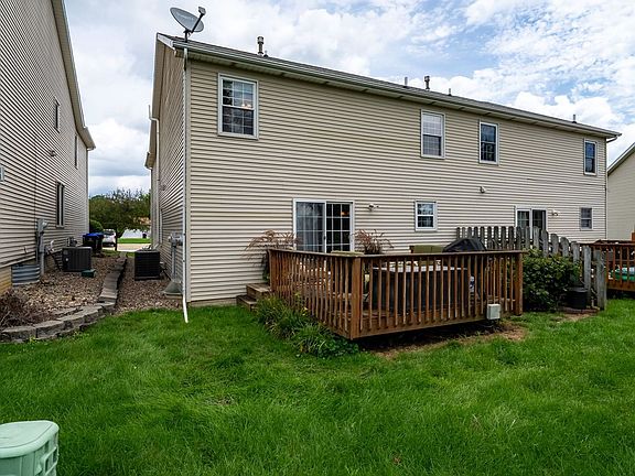 2nd image of 4 Everett Ct