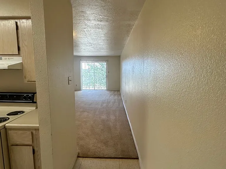 Echols 1500 - Sedona Apartments — Photo 5