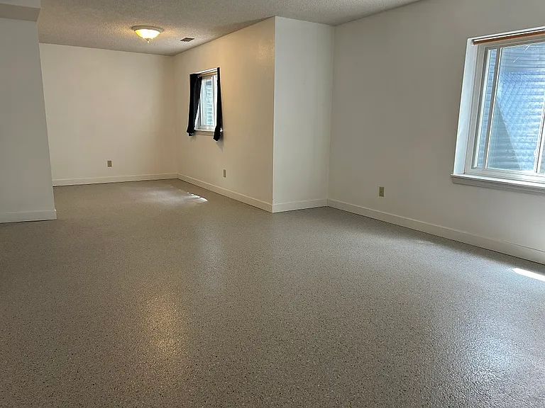 4187 Zurich Dr — Photo 16