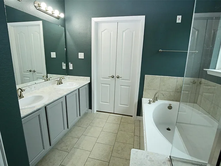 13346 Pecan Trails Dr — Photo 19