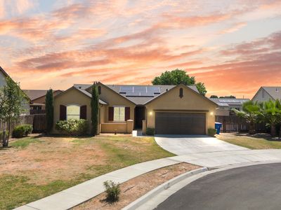 894 Himalaya Drive, Lemoore, CA, 93245