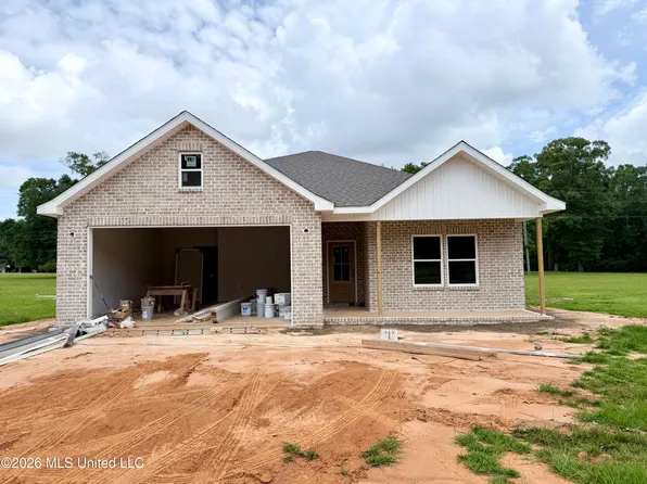 6695 Caraway Rd, Moss Point, MS 39562