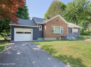 999 Drake Ln, Stroudsburg, PA 18360