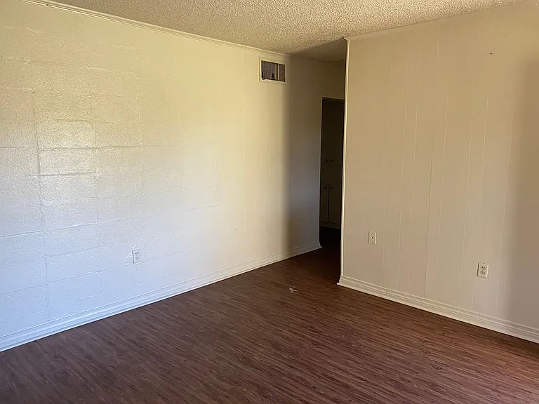 7250 Exchange Pl — Photo 11