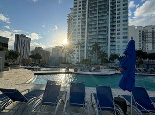 253 NE 2nd St #1011, Miami, FL 33132