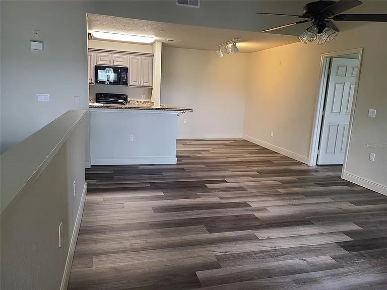 8911 Manor Loop #205 — Photo 5