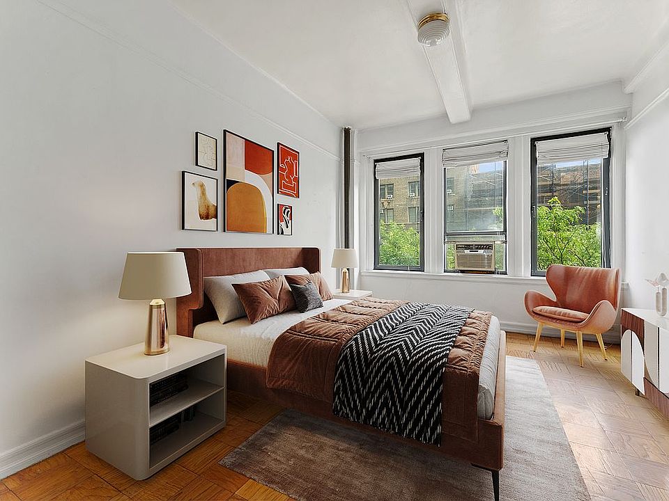 1st image of 118 W 72nd St APT 302