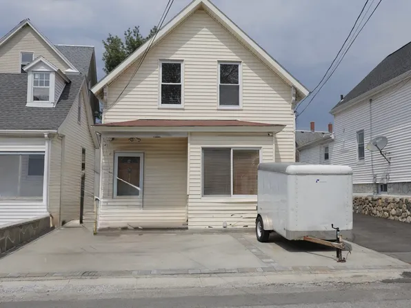 8 Gold St, Lowell, MA 01854