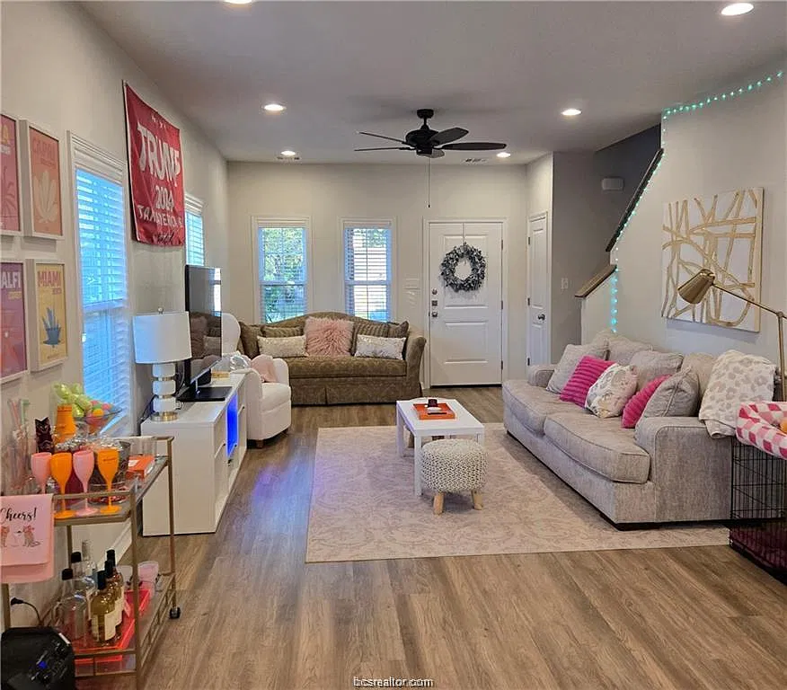 5 bed, 5.5 bath, 2327 sqft, $4,650 — Photo 4