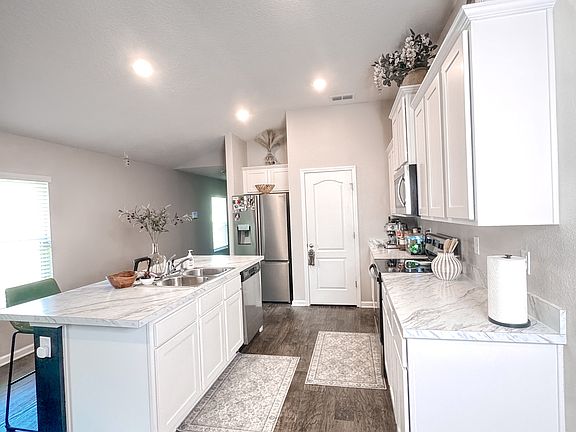 5th image of 142 Ashwood Circle St