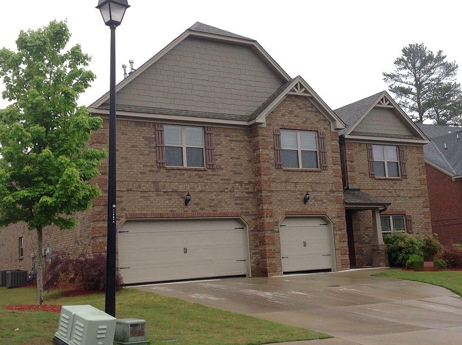 2nd image of 1929 Trinity Mill Dr