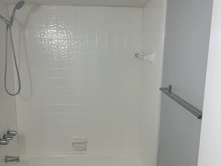 7604 Melissa Ct N — Photo 9