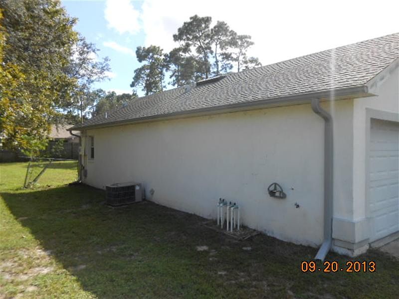 1st image of 3125 Holiday St