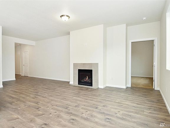 4th image of 16607 NE 63rd Way