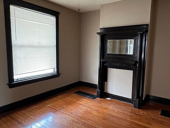 3rd image of 5415 Blow St